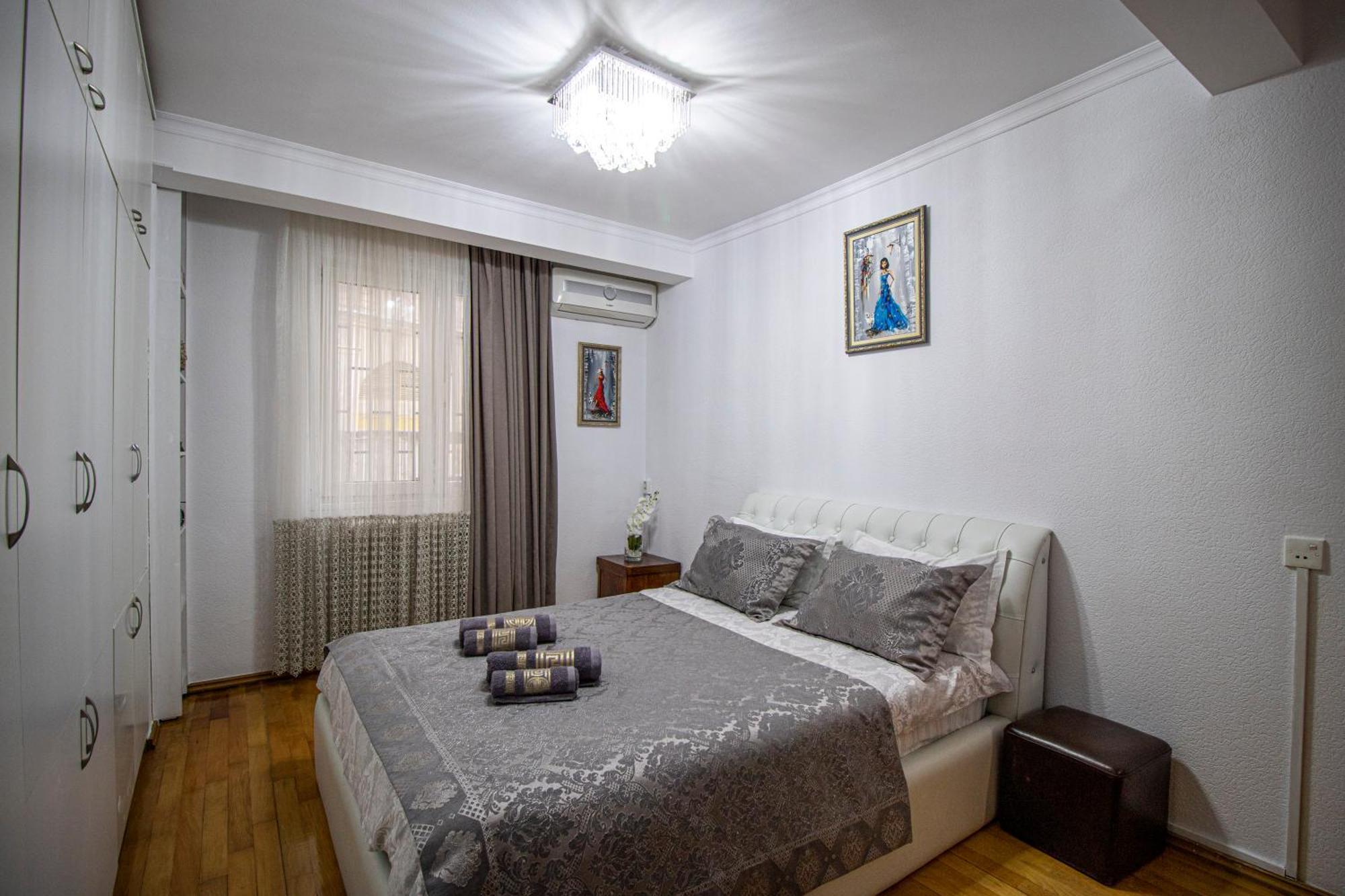 Cozy Apartment On Kostava Tbilisi Exterior foto